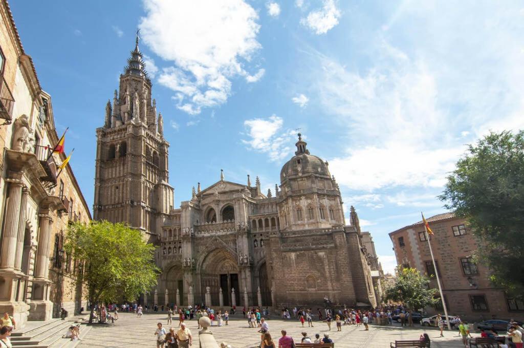 Arco De Toledo Apartment